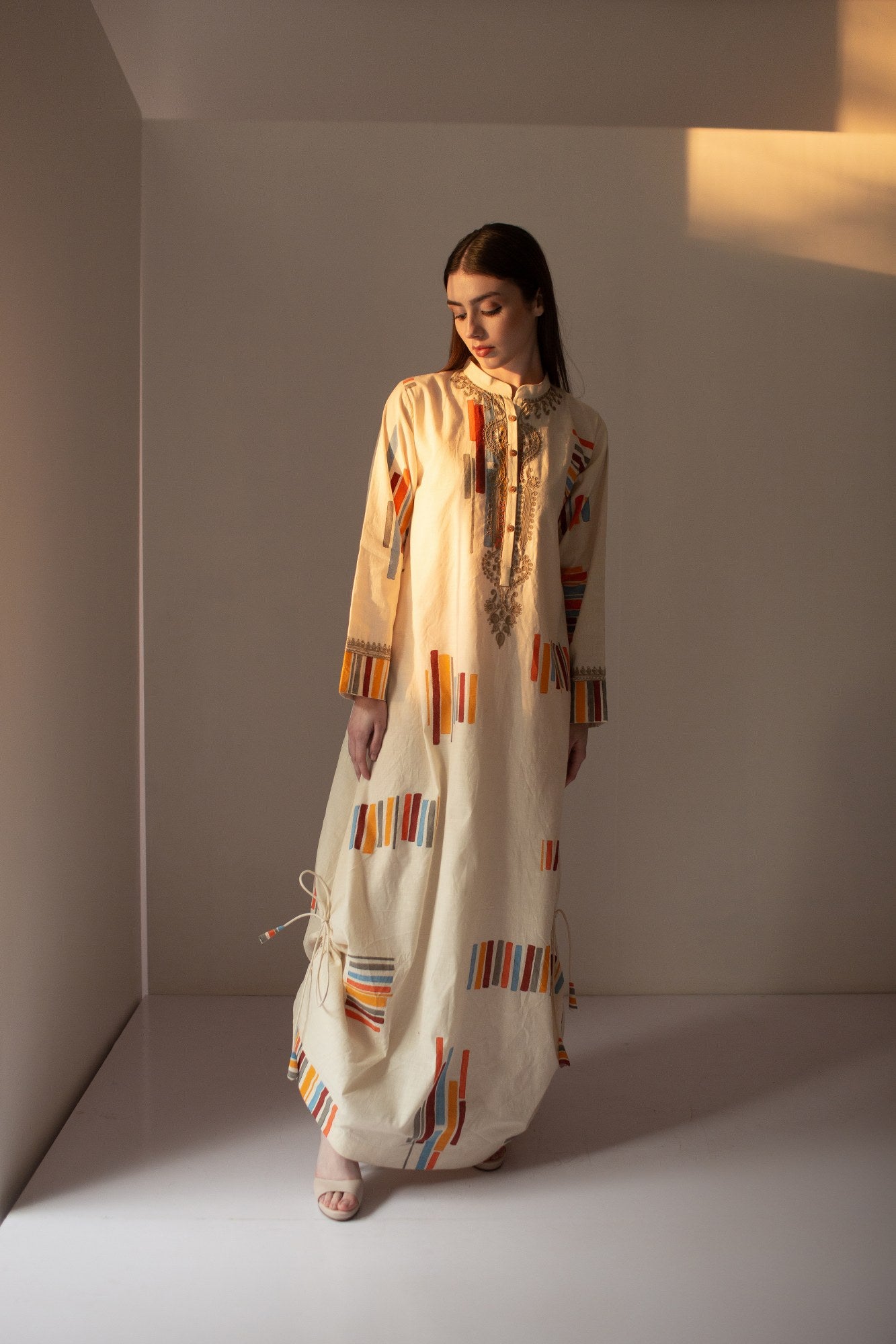 EOM EMBROIDRED KAFTAN