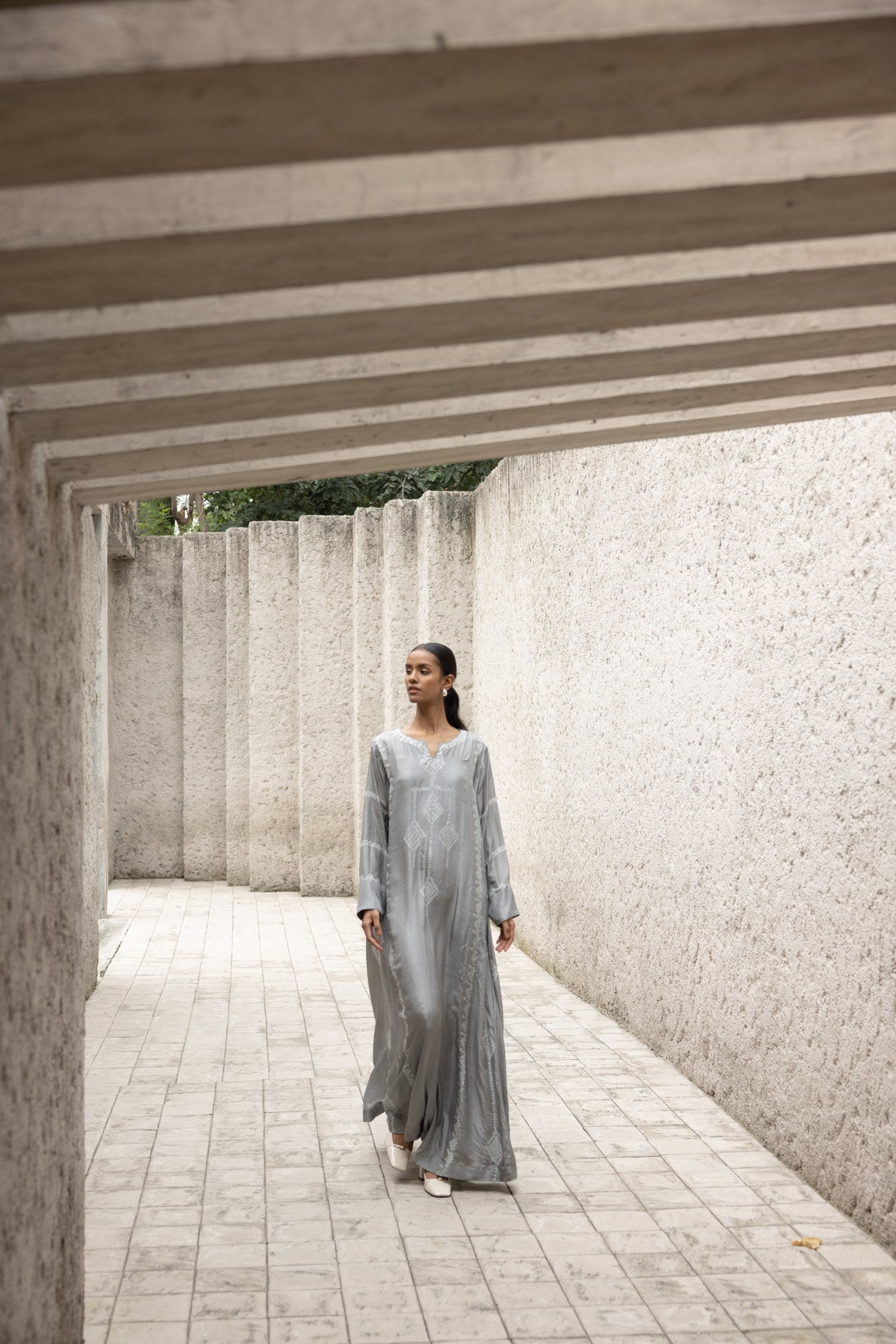 ZAHRA BANDHANI KAFTAN