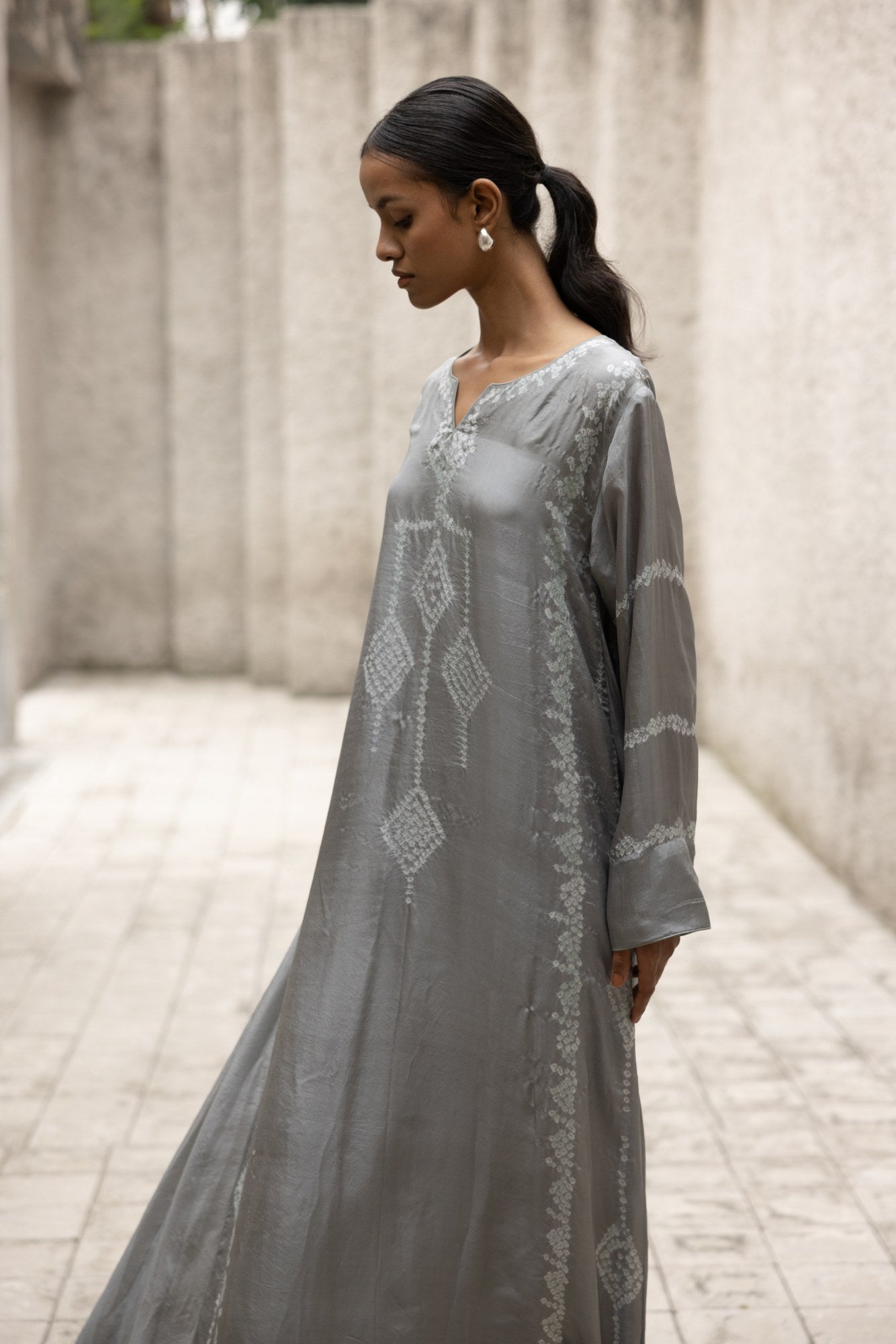 ZAHRA BANDHANI KAFTAN