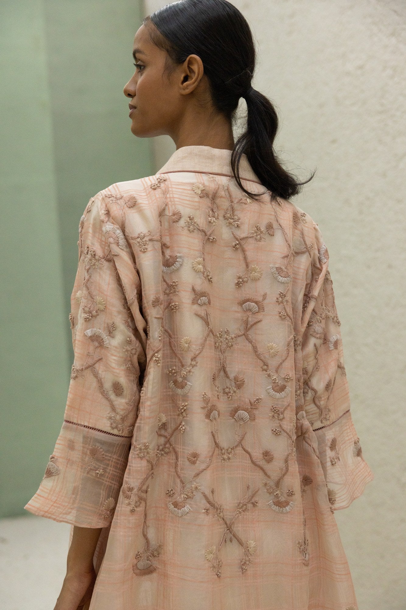 ZAHRA EMBROIDERED CAPE SET