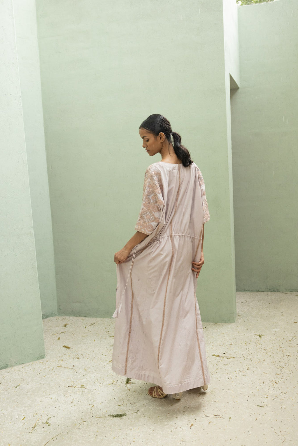 ZAHRA EMBROIDERED KAFTAN