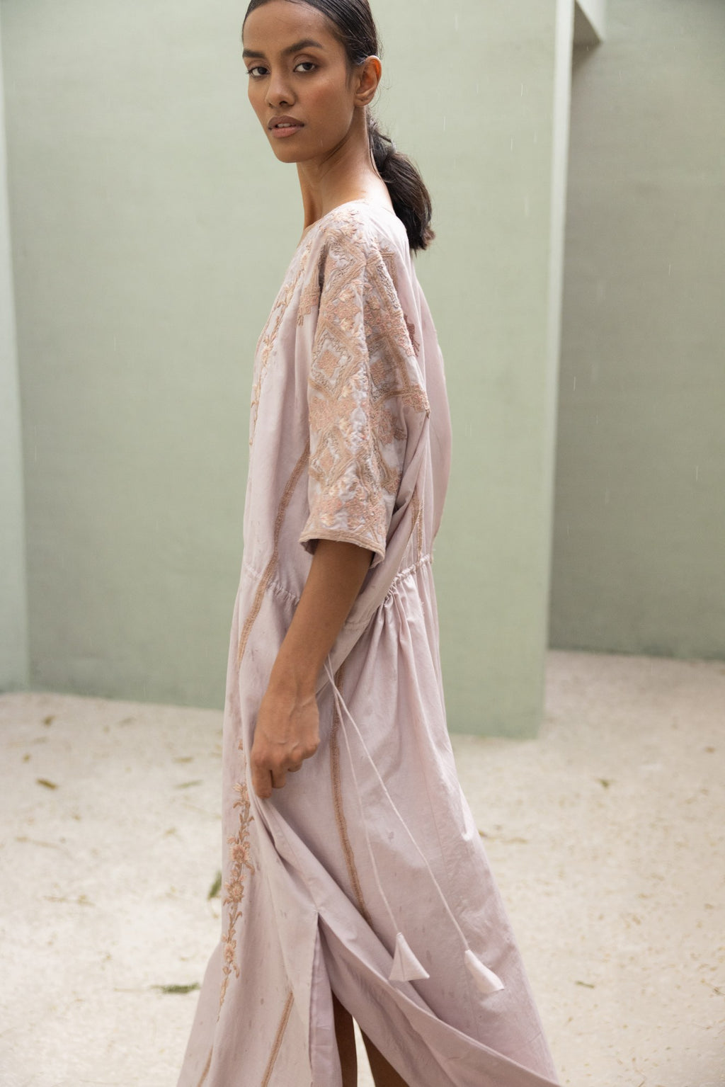 ZAHRA EMBROIDERED KAFTAN